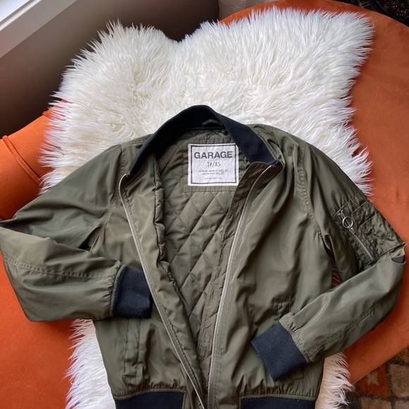Garage Green Bomber Jacket Size XS - Picture 2 of 4